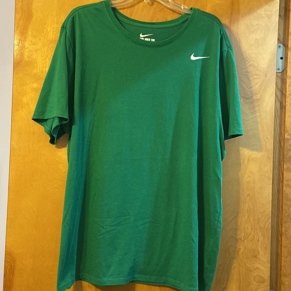 NIKE DRI FIT T SHIRTS GREEN AND NAVY XXL - Picture 4 of 5